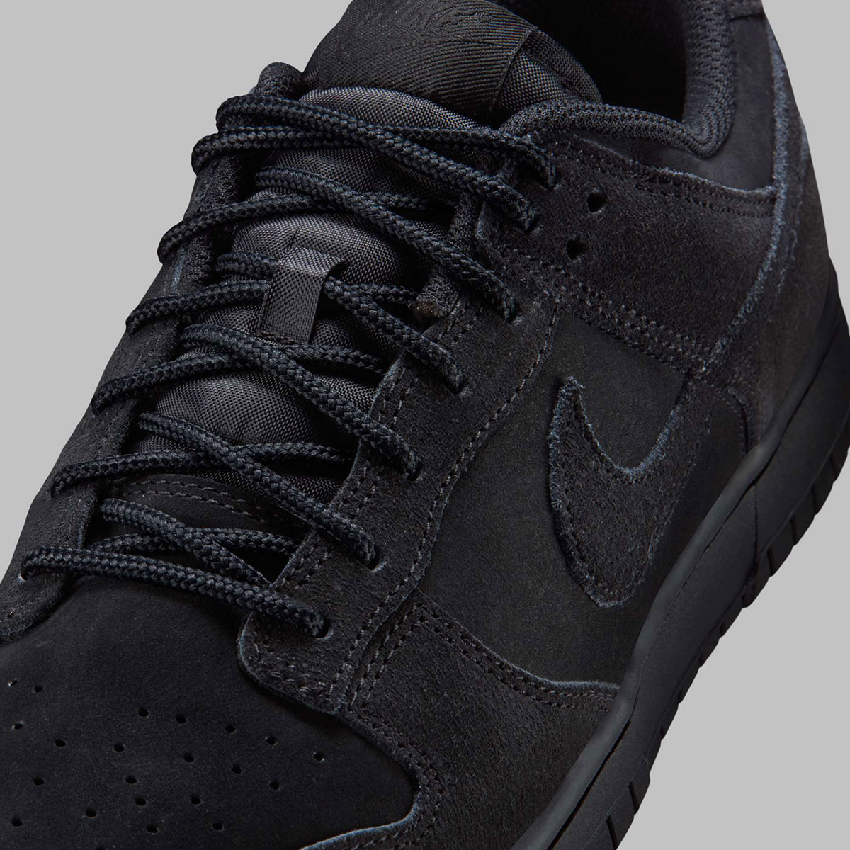 Nike Dunk Low Se Triple Black Ib6651 001 5