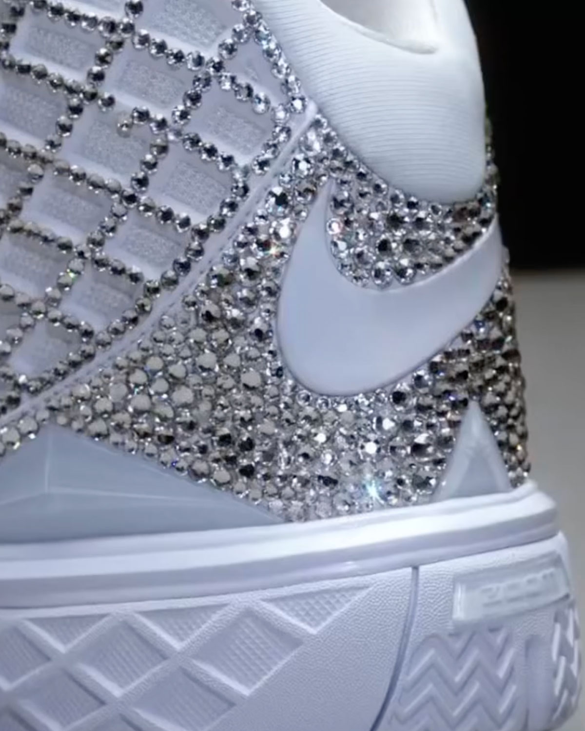 Nike Kobe 3 Protro Halo Diamond Diamante 2