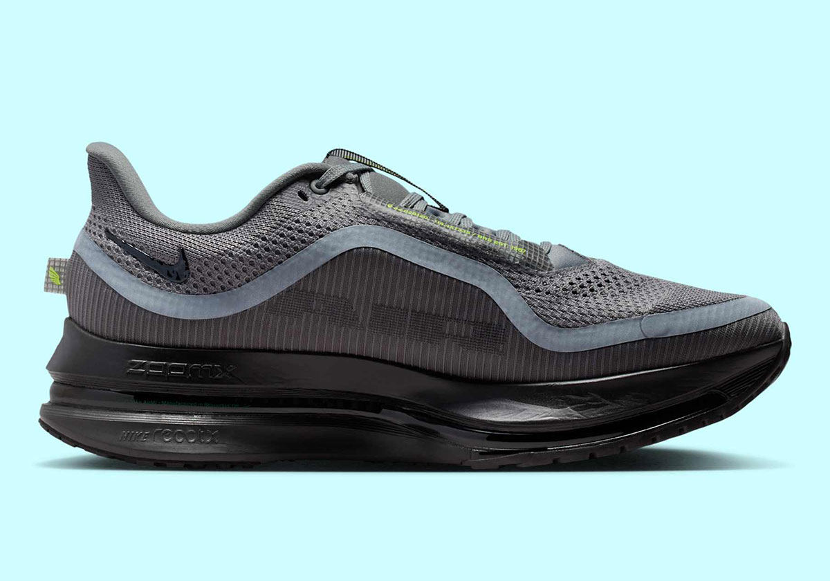 Nike Pegasus Premium Smoke Grey Black Volt Hq2592 012 3