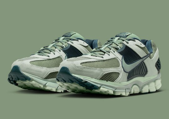 Nike Splashes "Seafoam" On The Vomero 5