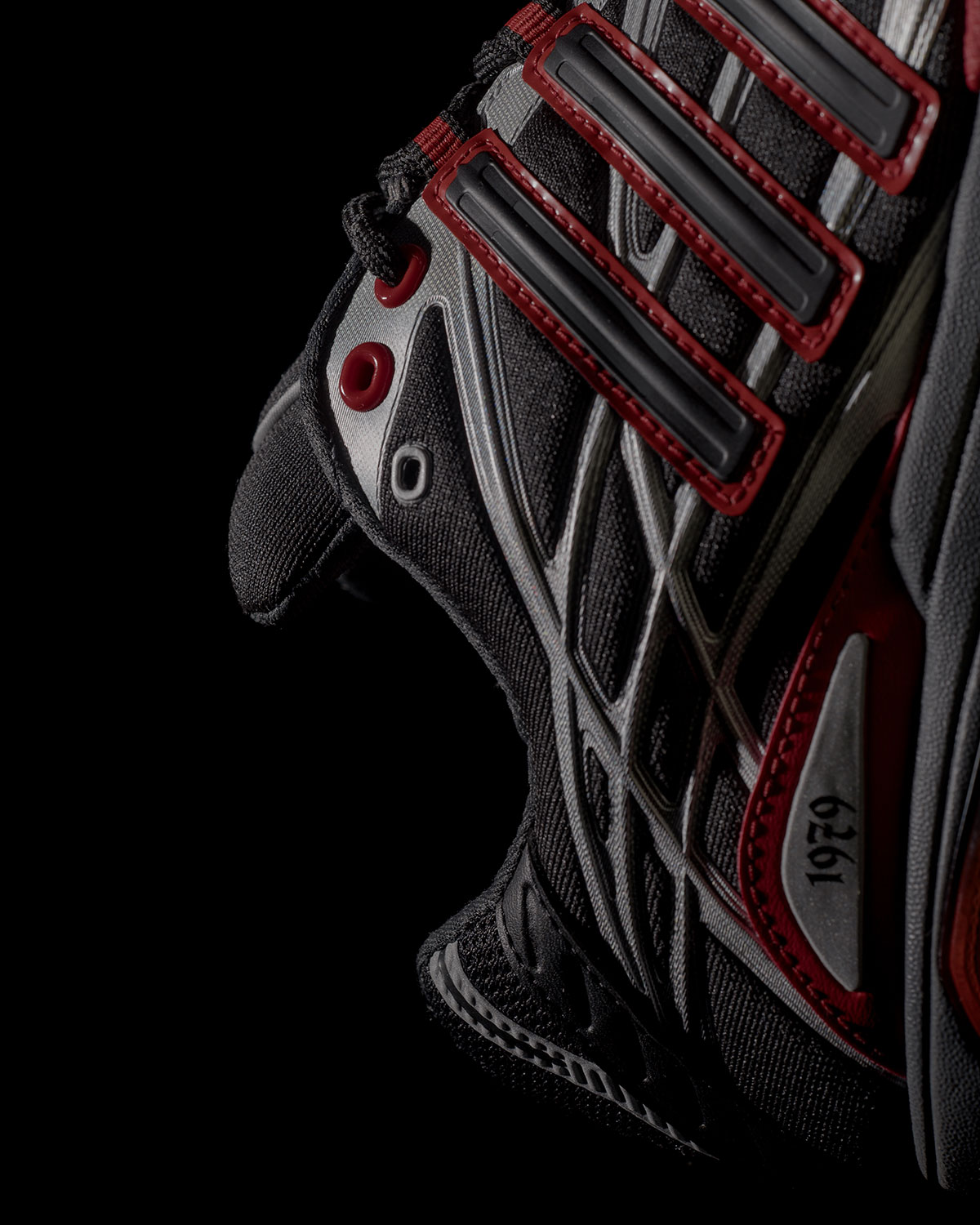 Puffer Reds Adidas Adistar Track 45 Release Date 5