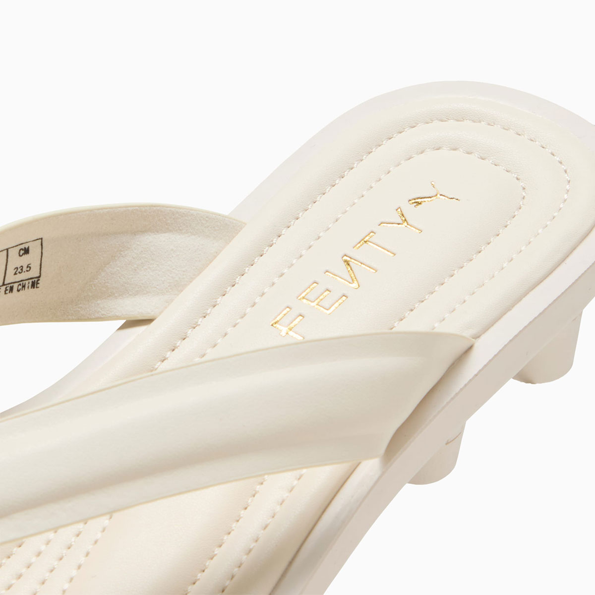 Rihanna Puma Fenty Cat Cleat 404770 01 1