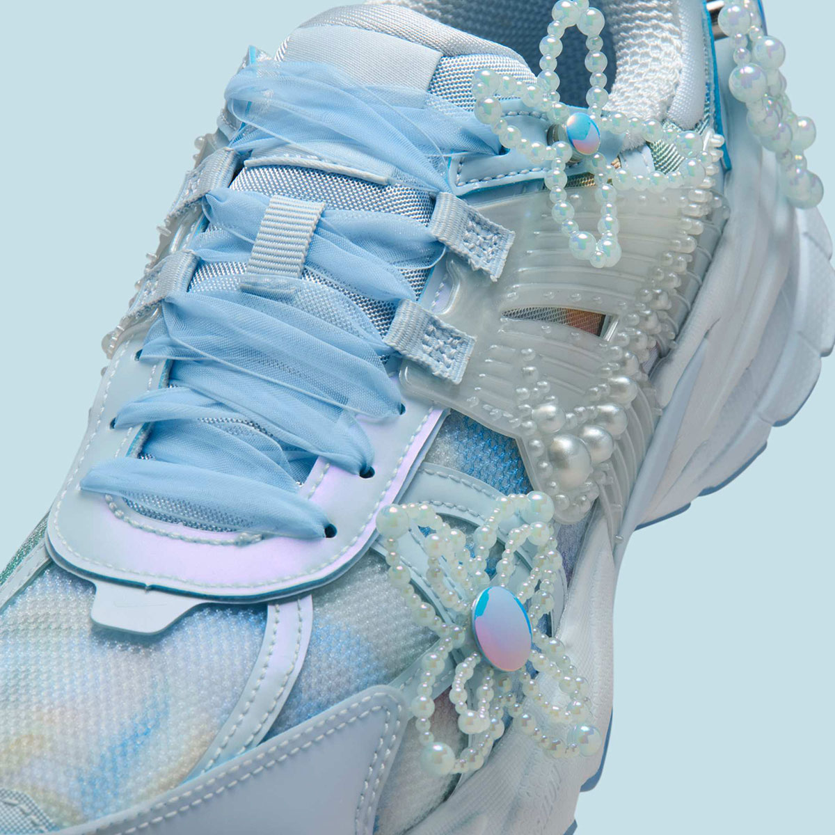 Susan Fang Nike V2k Run Ib7426 400 1