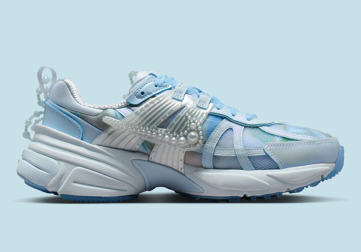Susan Fang Nike V2k Run Ib7426 400 3