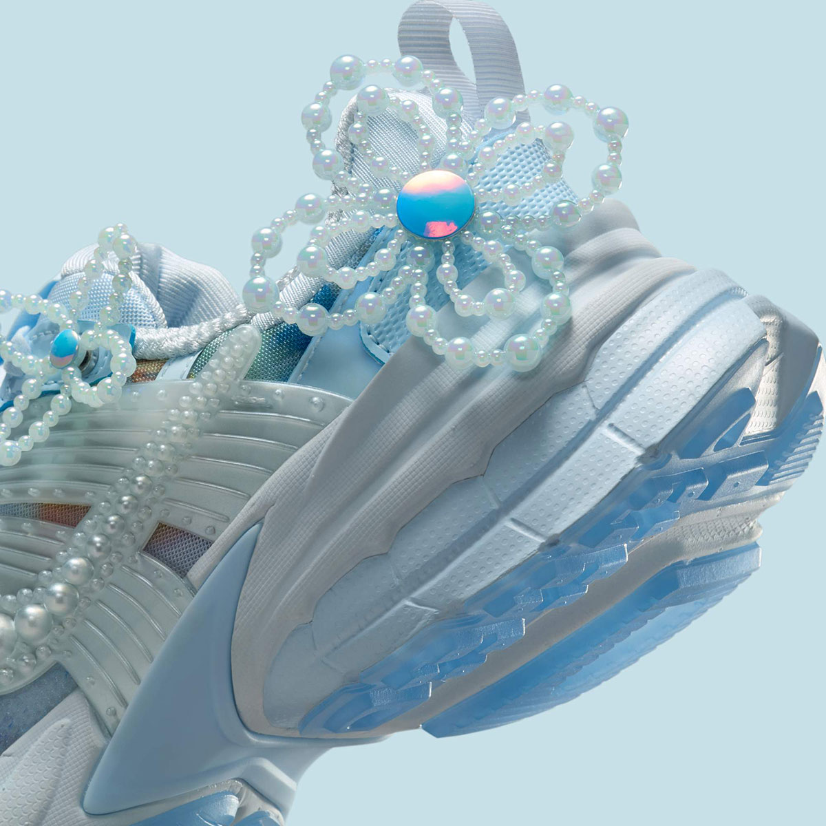 Susan Fang Nike V2k Run Ib7426 400 7