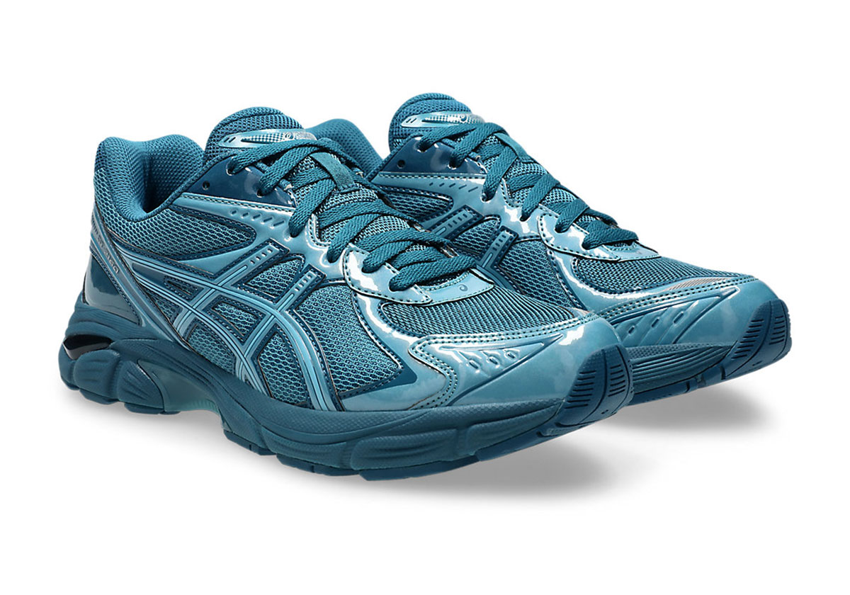 Monochrome "Restful Blue" Paints A Patent Leather ASICS GT-2160