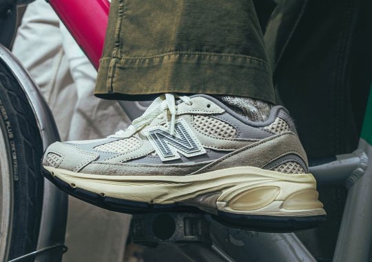 END. Clothing Lands A Retailer-Exclusive New Balance 2010 "Moonbeam"