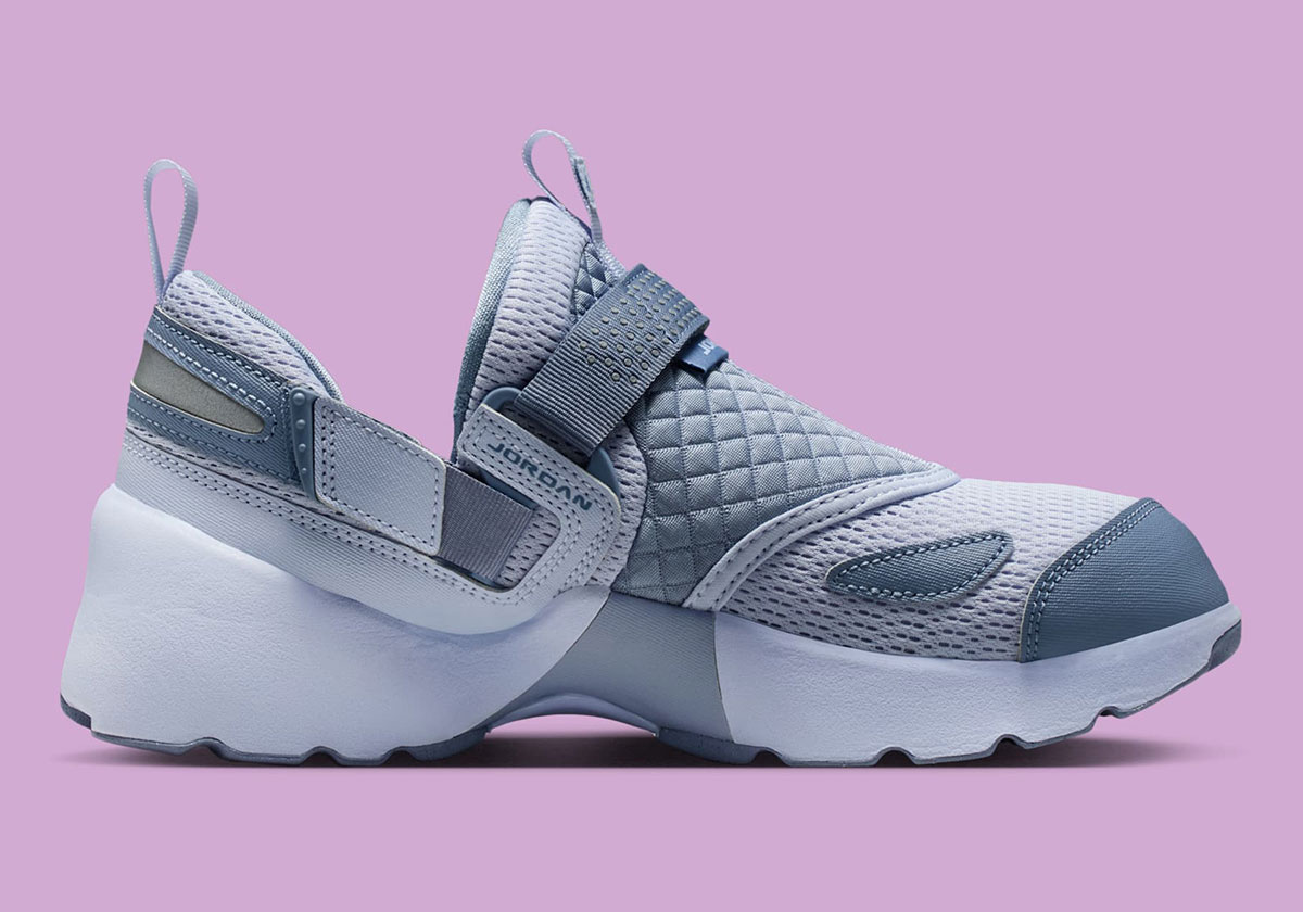 Jordan Trunner Lx Ghost Pure Platinum Reflective Silver Ashen Slate Hq2164 010 5