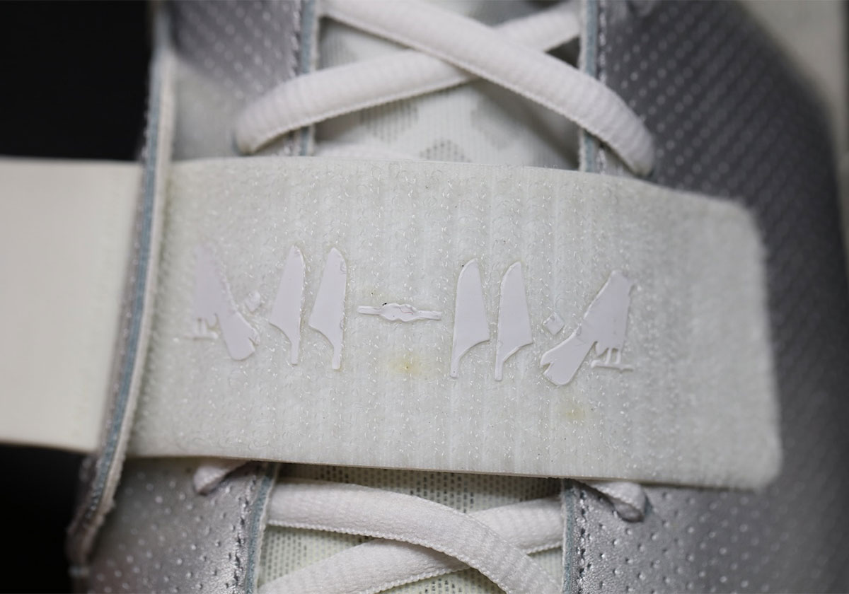 Nike Air Yeezy 2 Metallic Silver Sample 10