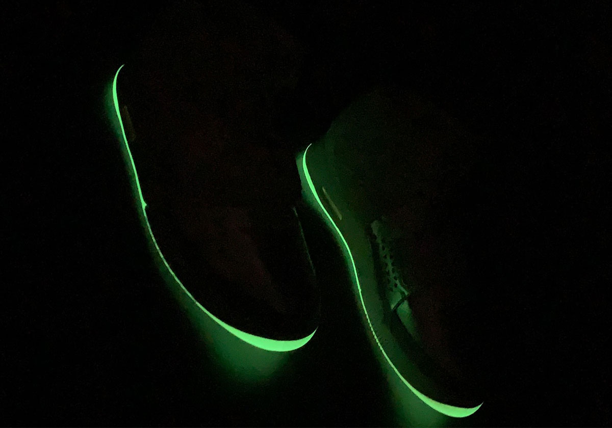 Nike Air Yeezy 2 Metallic Silver Sample 6