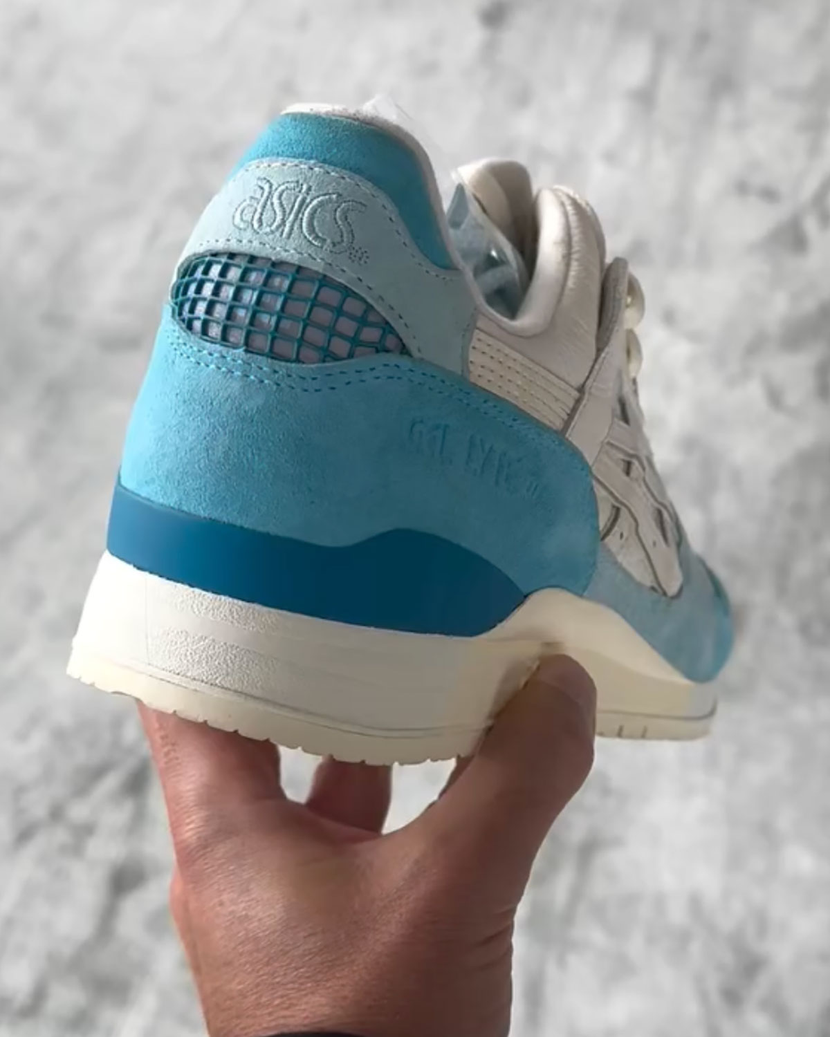 Ronnie Fieg Kith Asics Gel Lyte Iii Blue White 4